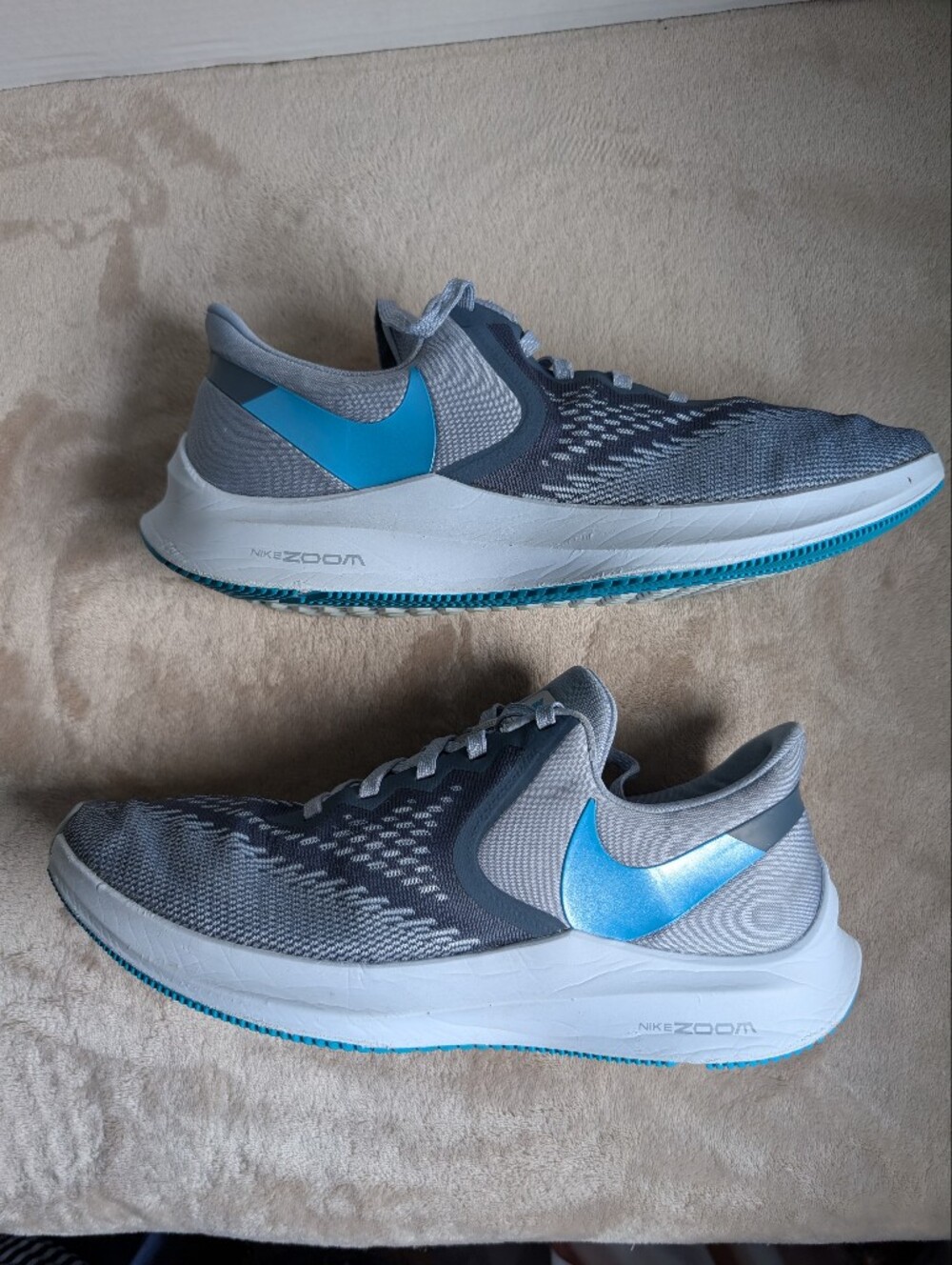 Nike Men’s Gray & Blue Zoom Running Sneakers Size 10.5